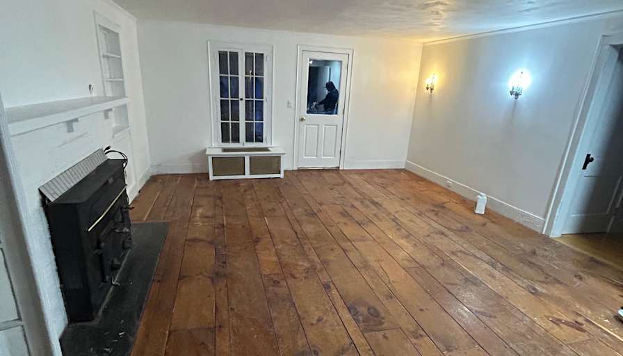 austin's room