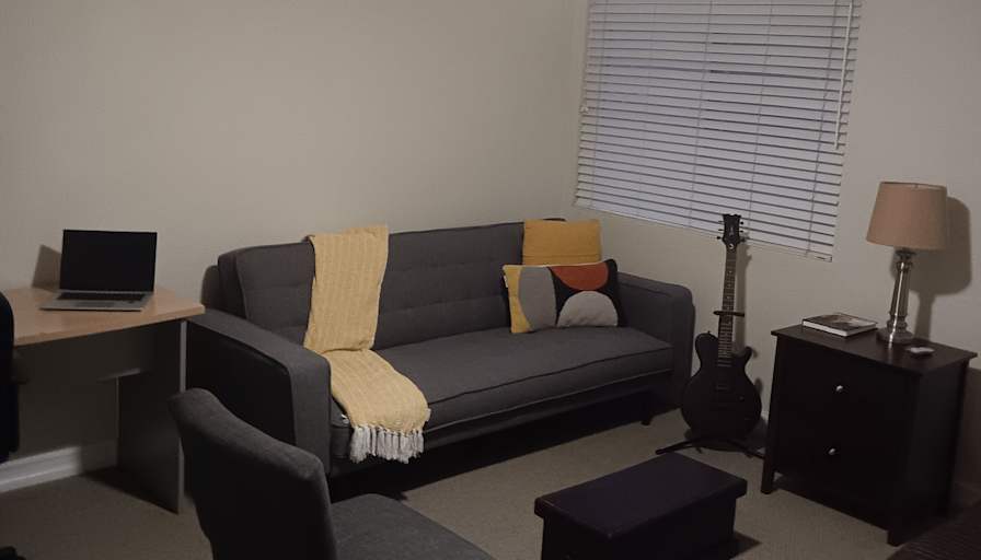 Dorian Logue's room