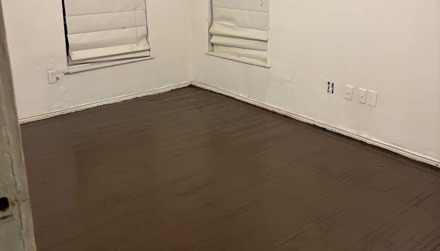 Kingston's room