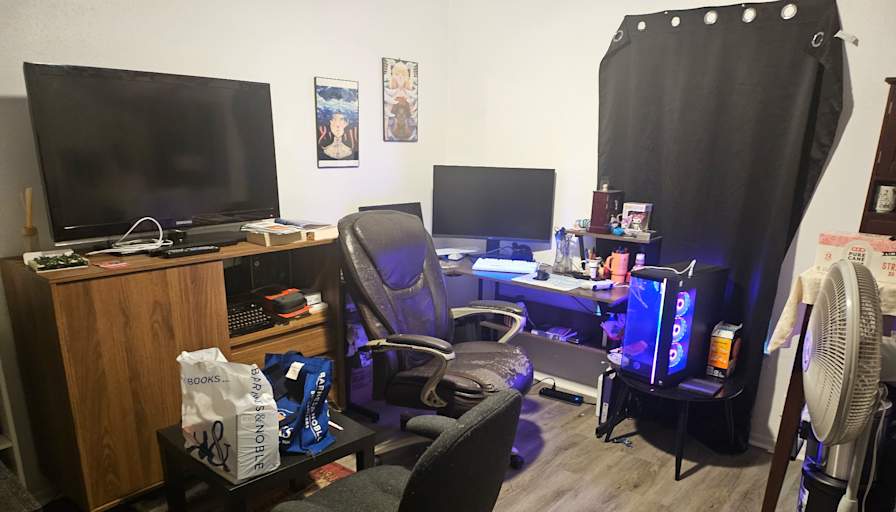 Rayden's room