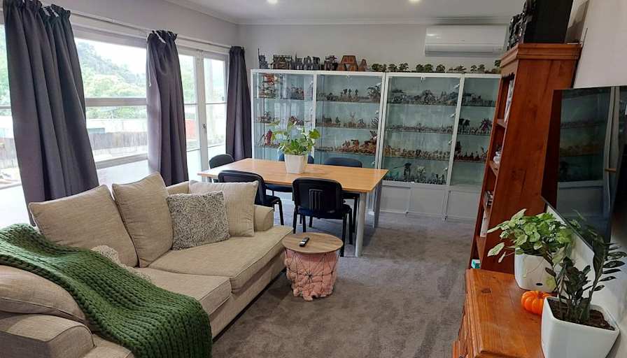 Sam's room