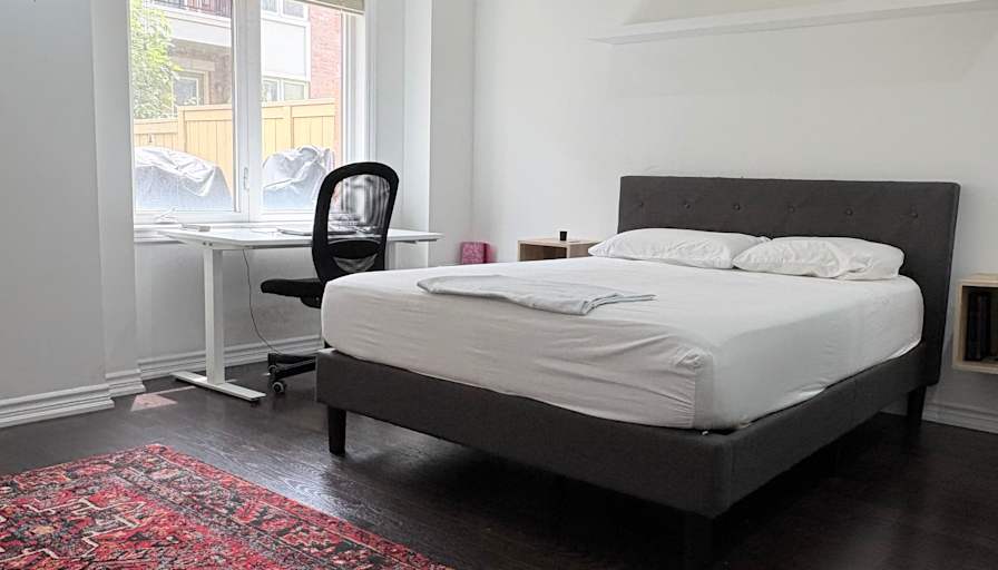 Tarik Towfeq's room