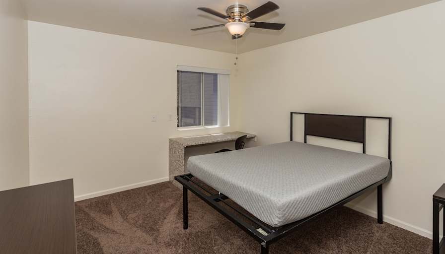 Highland Village Apartments's room
