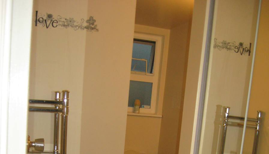 Kayna's room