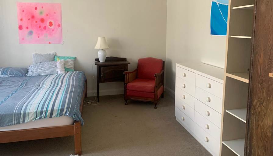 Zoe Miller's room