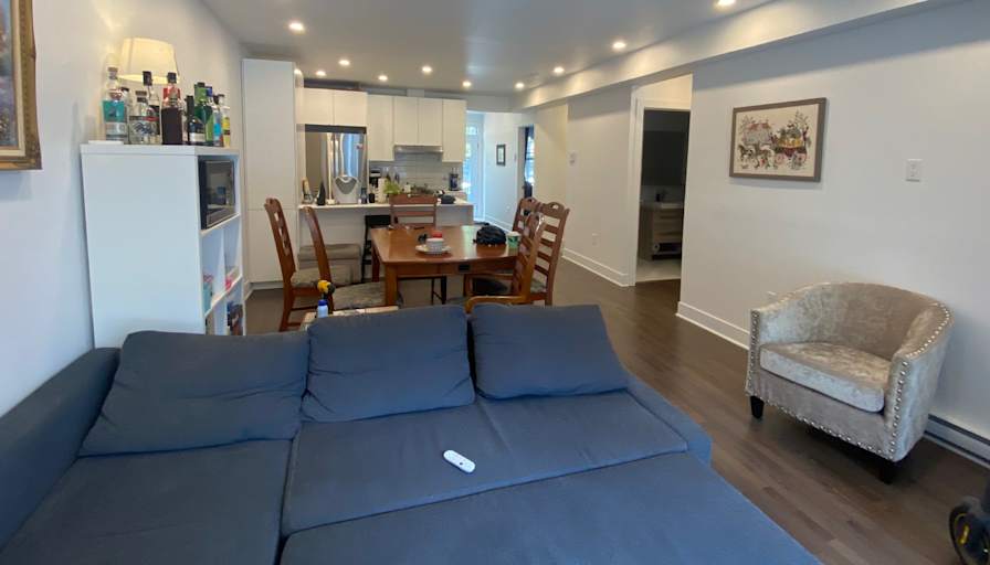 INES BARRAKAD's room