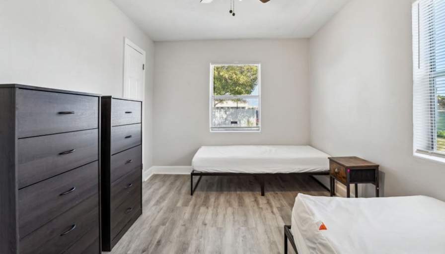 Didier's room