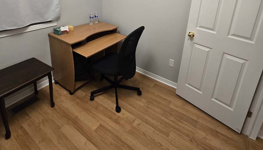 Mo Green's room