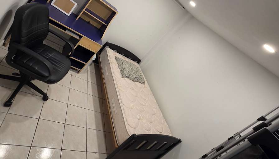 Ogyen's room