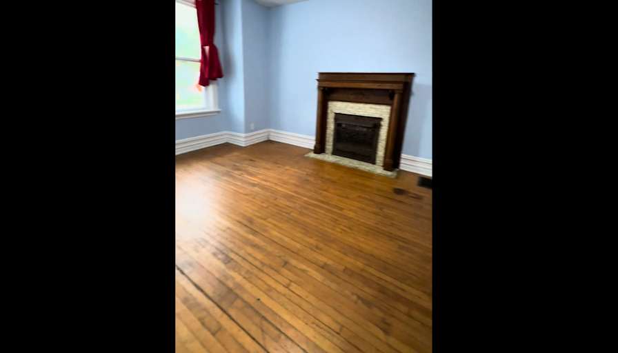 Sunny's room