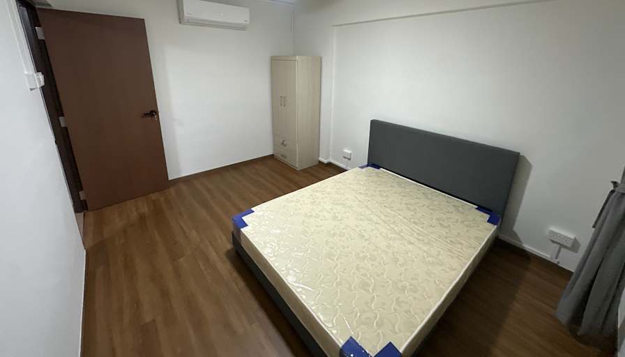 BOBBY HOY's room