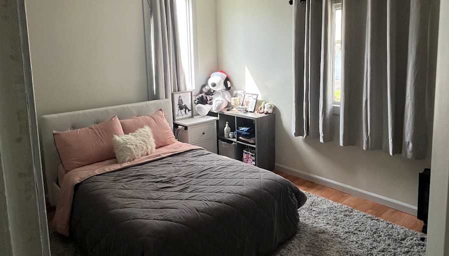 Thalia's room