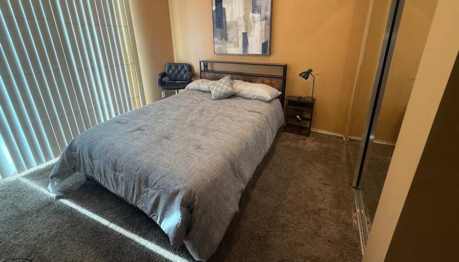 Erik's room