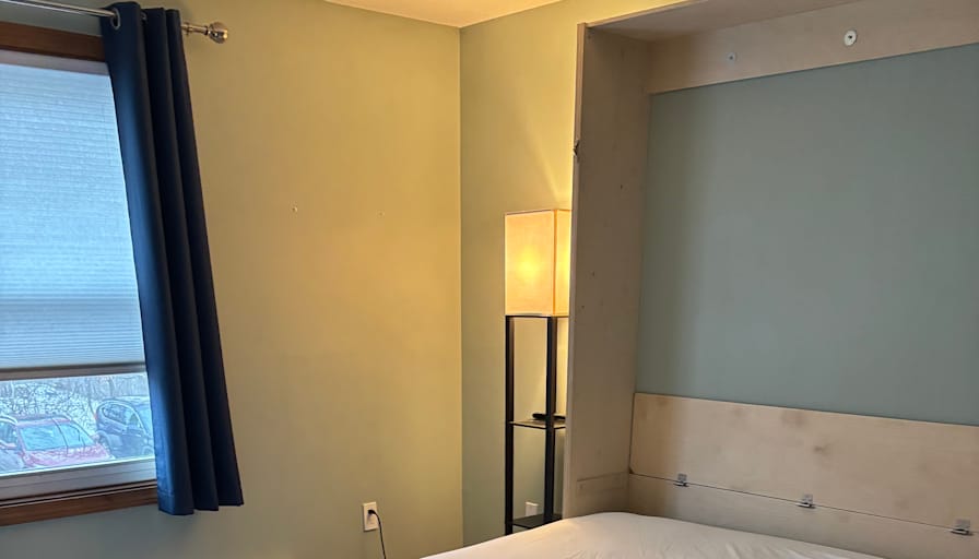 Samantha Peikes's room
