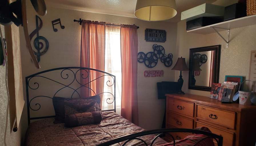 Ana's room