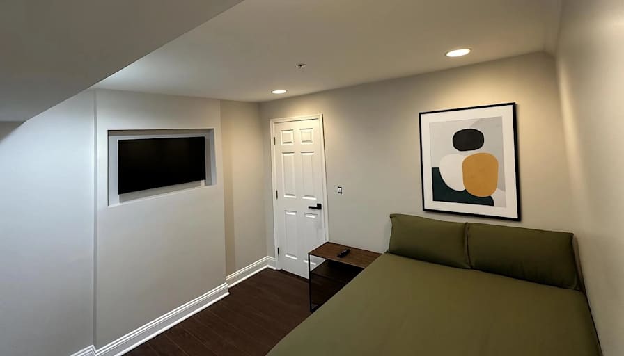Jasmine's room