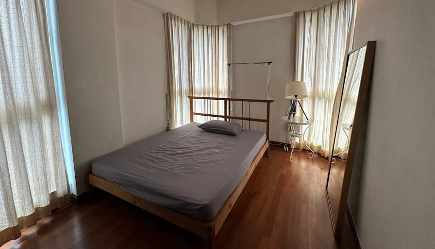 Fe's room