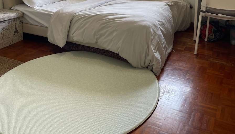 Naomi's room