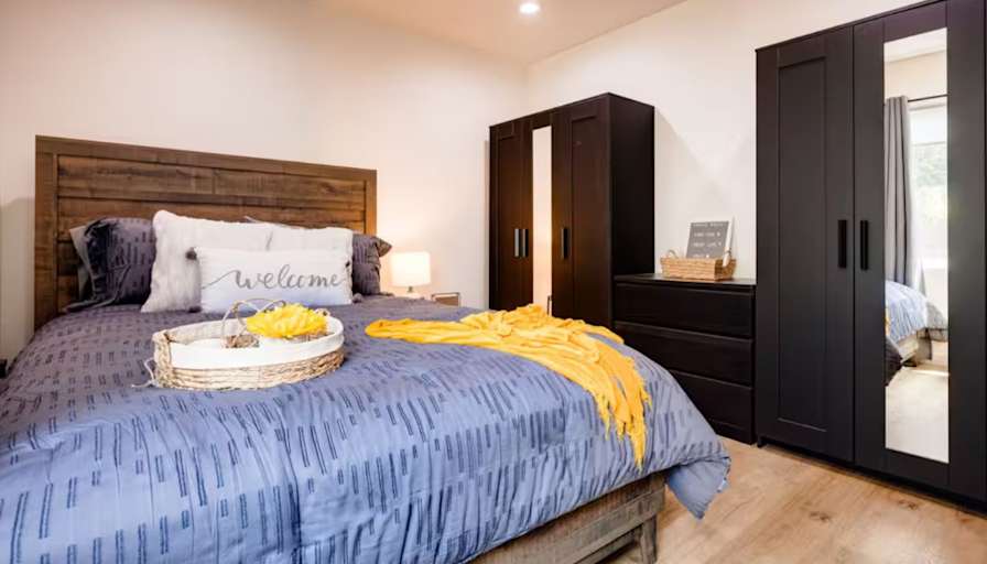 Goldie's room