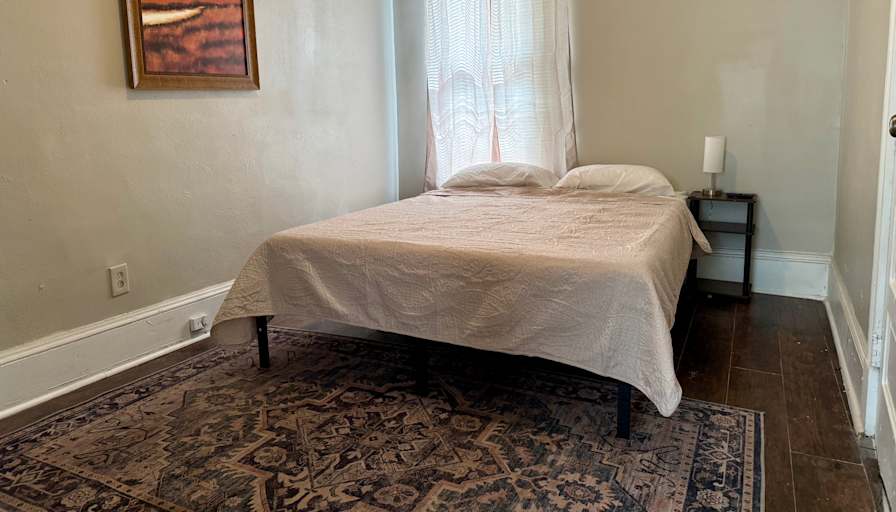 Victoria's room