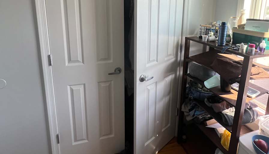 Ravi Kukutla's room