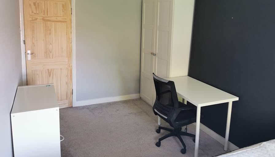 Imad's room
