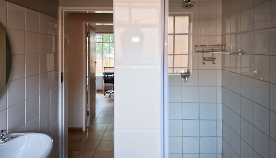 Roomify Properties's room