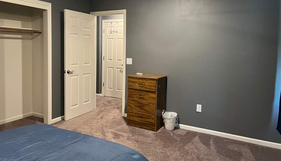 Vikie's room
