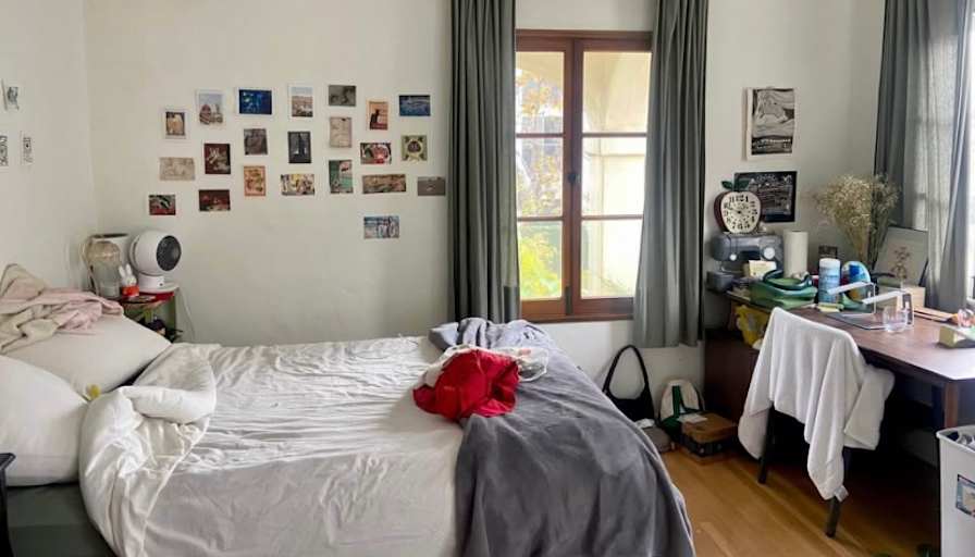 Anna's room