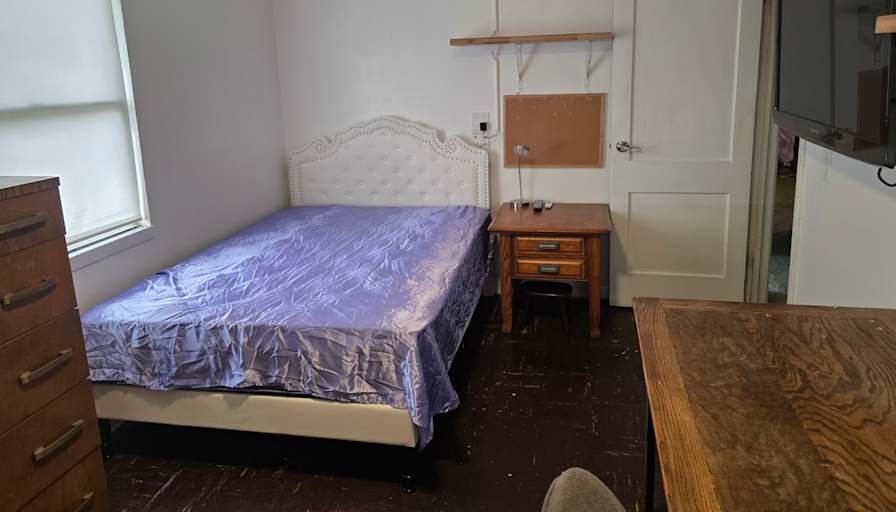 Annette's room