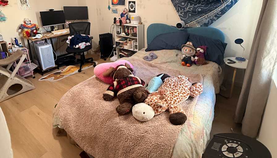 Isabela's room