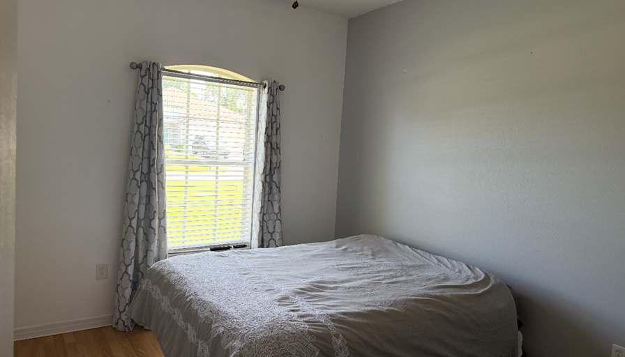 Shrell's room