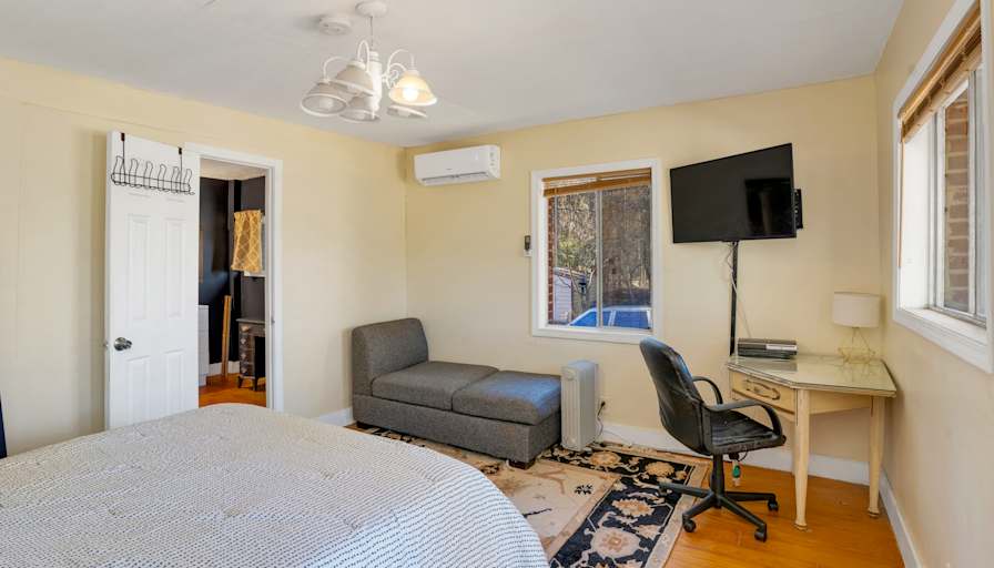 MC's room
