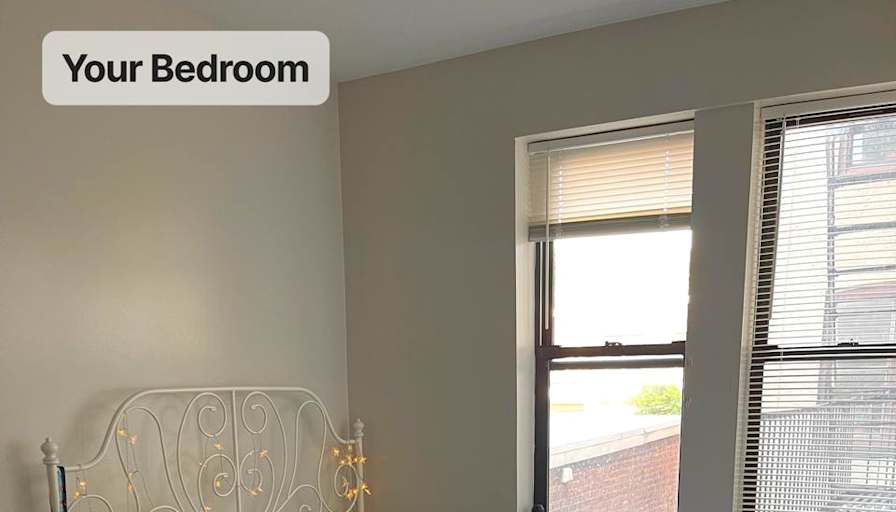 Maxim's room
