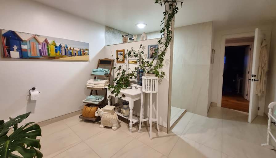 Sam Lamb's room