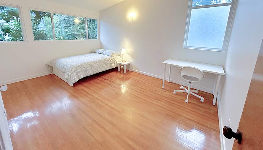 Shirin's room