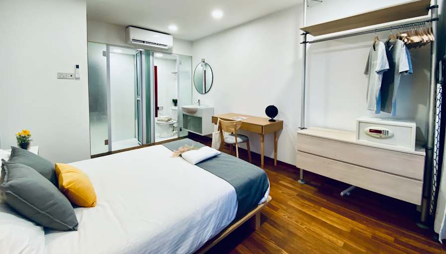 Kelly's room