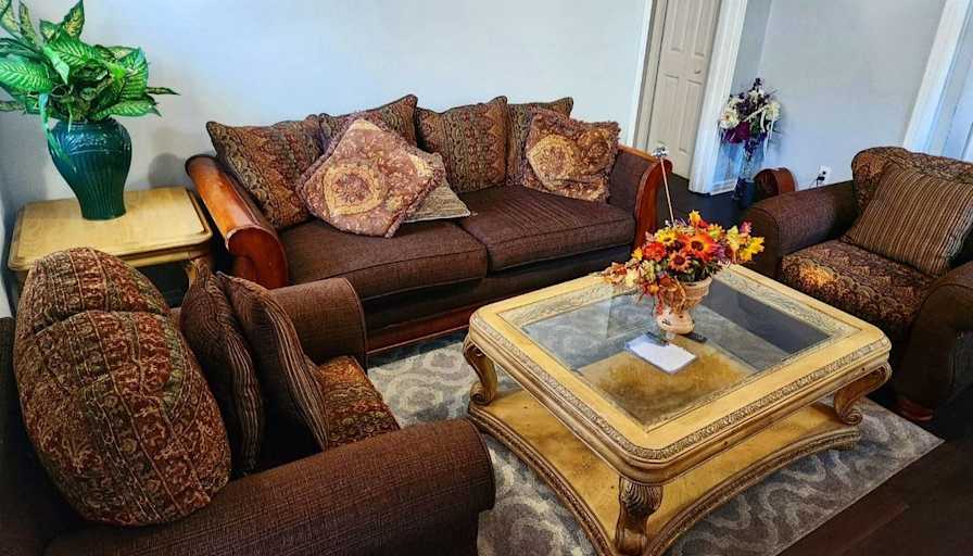 Always Welcome's room