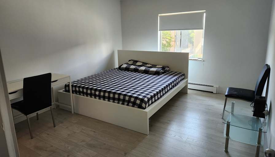 Milomir's room