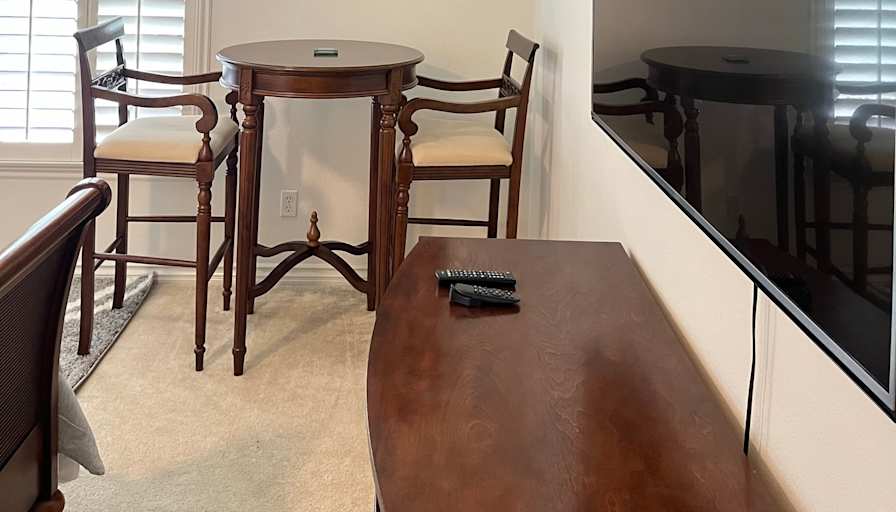 Joy’s  Rentals's room