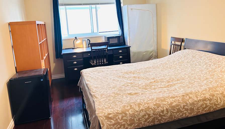 sandy's room