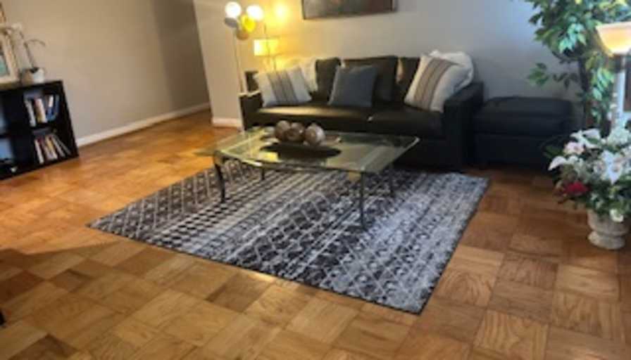 Lisa's room