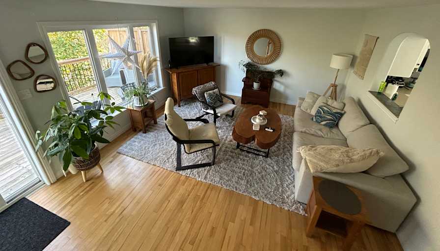 Carolyn's room