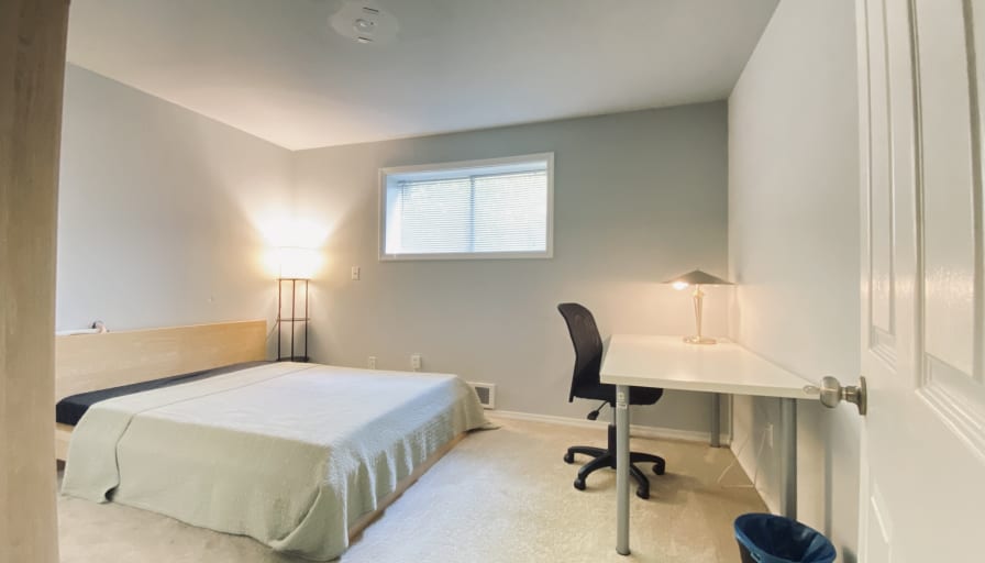 Cindy's room