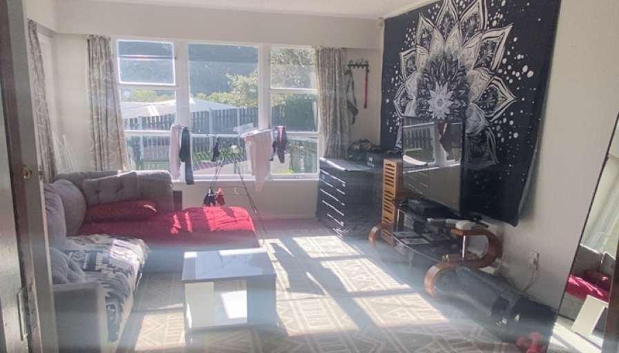 Annalise's room