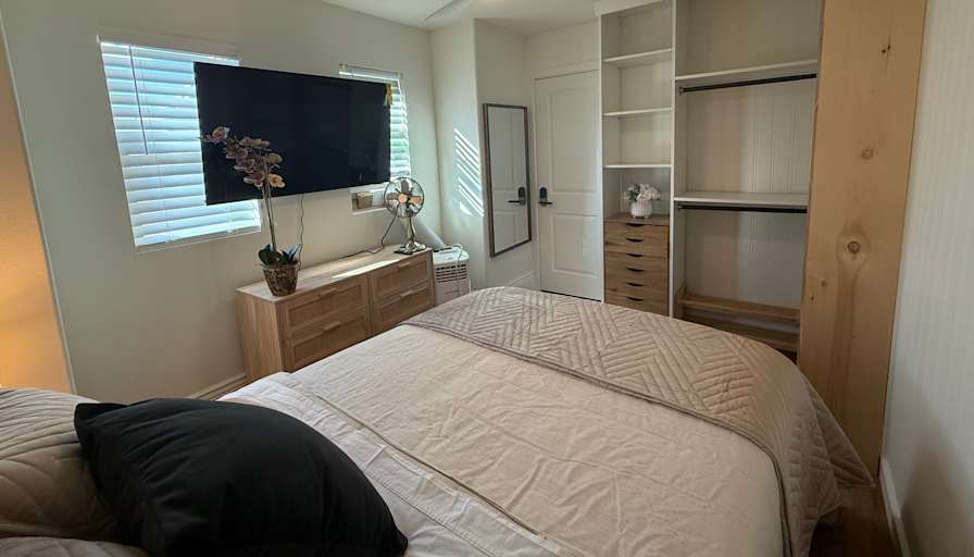 Lorena's room