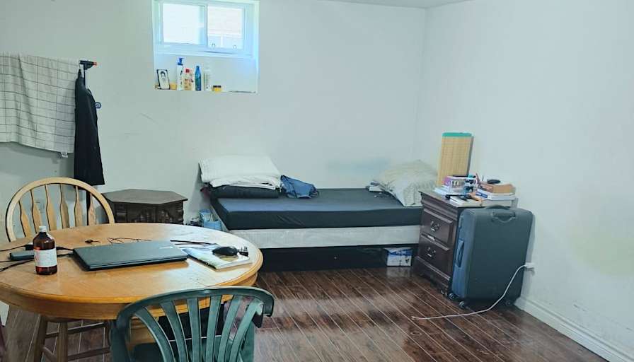 Raj's room