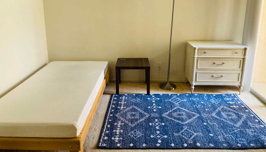 Orit's room