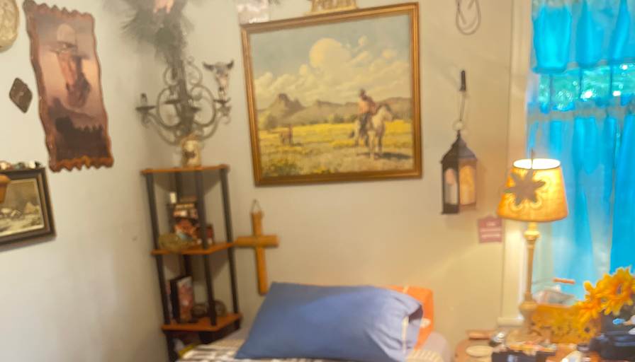 Ginger Hathaway's room