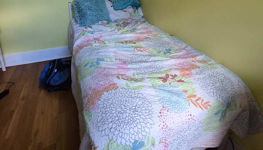 Tara's room